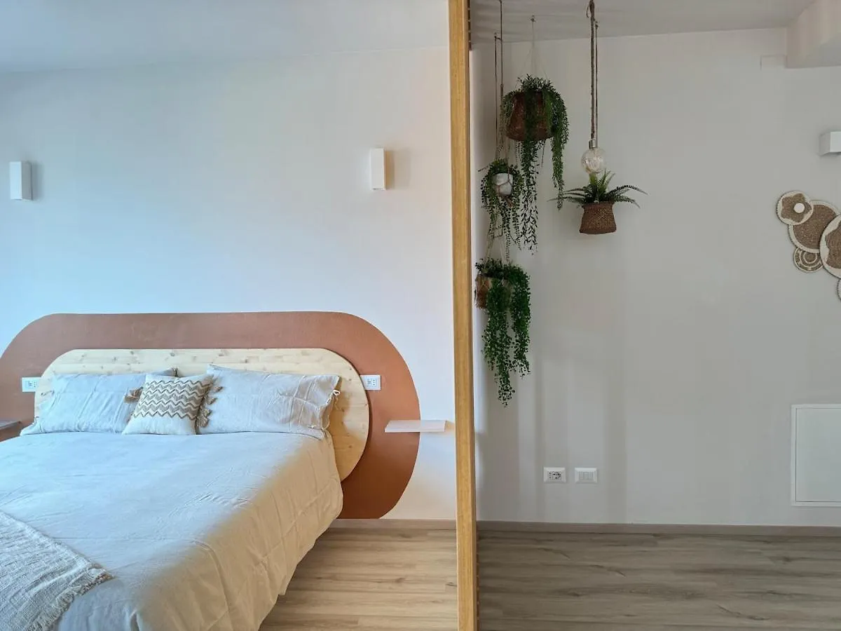 Апартаменты Ama Homes - Garden Lakeview Белладжо
